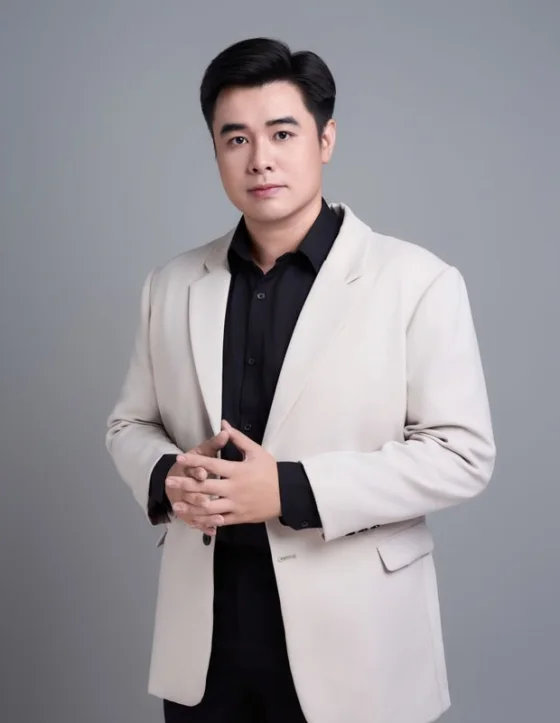 Ảnh minh hoạ một người đang dẫn một đội ngũ